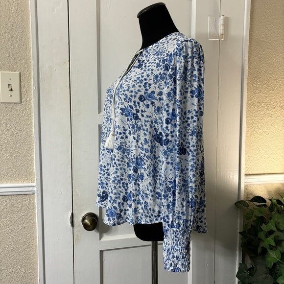 Lucky Brand Pullover Tassel Tie Smocked Wrists Top - Picture 12 of 14